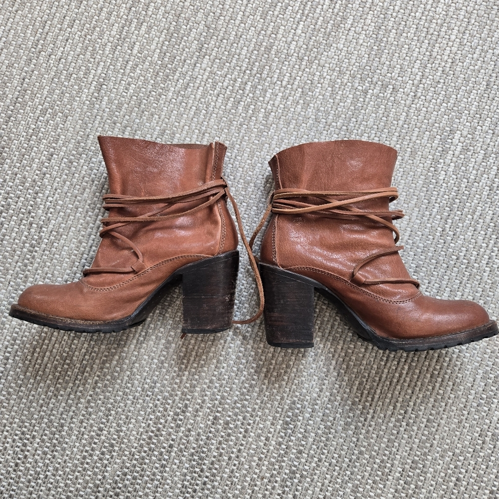 Freebird Jumpn Cognac Brown Leather Tie Heeled Ankle Bootie size 8 - Picture 14 of 15